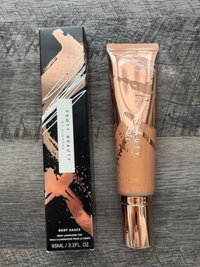 Fenty Beauty Bronze Glow Body Luminizer - Shimmery Gold-Bronze